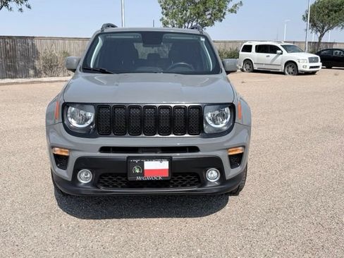 Used 2020 Jeep Renegade Altitude w/ UConnect 8.4 Nav Group AWD/4WD image 3