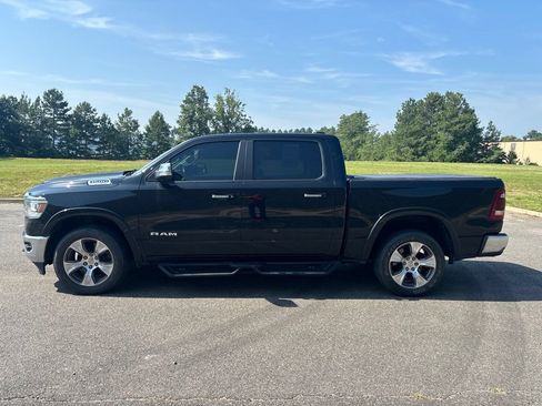 Used 2021 RAM 1500 Laramie AWD/4WD image 4