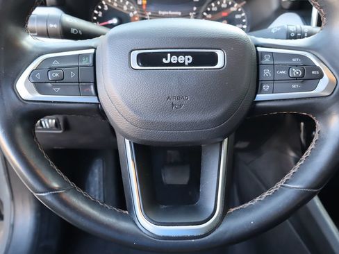 Used 2022 Jeep Compass Limited AWD/4WD image 11
