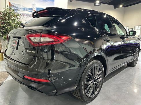 Used 2019 Maserati Levante GranSport AWD/4WD image 33