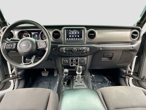 Used 2023 Jeep Wrangler Unlimited Sport AWD/4WD image 3