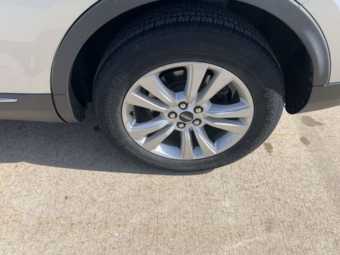 Used 2016 Lincoln MKX Reserve w/ Technology Package image 11