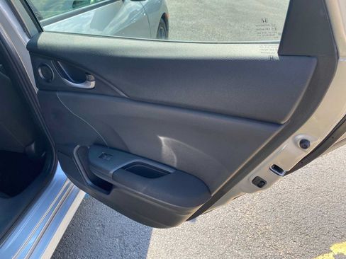 Used 2020 Honda Civic EX image 22