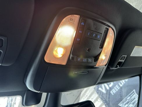 Used 2025 Dodge Durango GT image 29