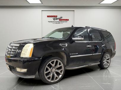 Used 2007 Cadillac Escalade AWD w/ Information Package