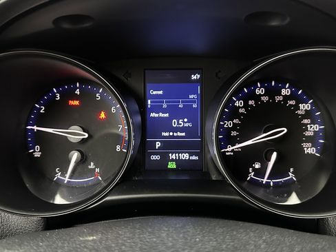 Used 2019 Toyota C-HR LE image 13