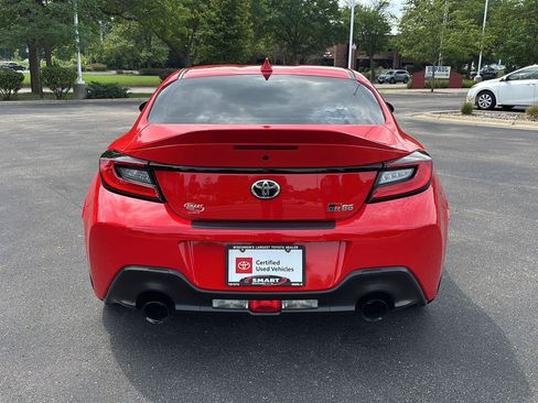 Used 2024 Toyota GR86 Premium w/ Performance Package RWD image 17