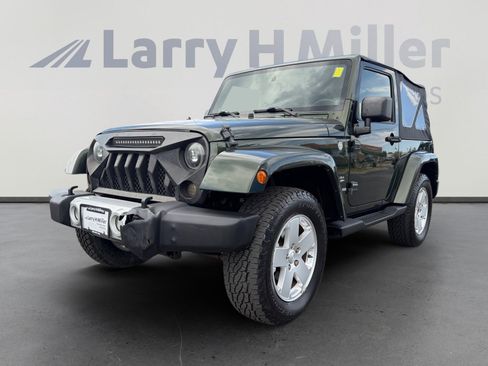 Used 2010 Jeep Wrangler Sahara AWD/4WD image 1
