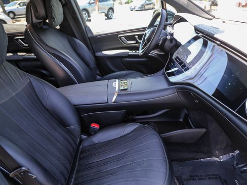 Certified 2023 Mercedes-Benz EQS 580 4MATIC SUV image 15