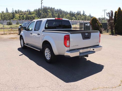 Used 2017 Nissan Frontier SV AWD/4WD image 7