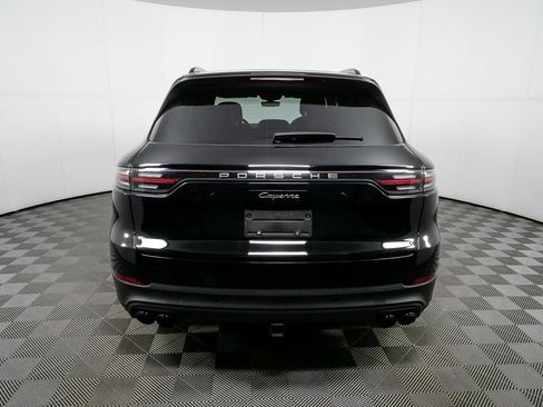 Used 2022 Porsche Cayenne image 32
