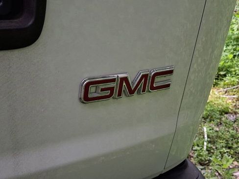 Used 2024 GMC Savana 2500 w/ Driver Convenience Package RWD image 10