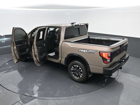 Used 2023 Nissan Titan PRO-4X w/ Pro-4x Convenience Package AWD/4WD image 29