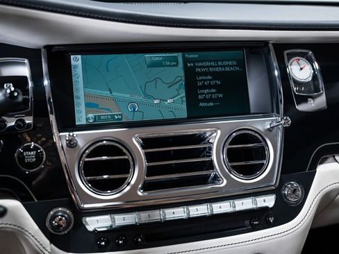 Used 2016 Rolls-Royce Wraith RWD image 51