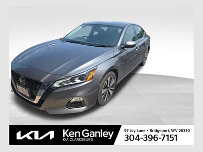 Used 2022 Nissan Altima 2.5 SV