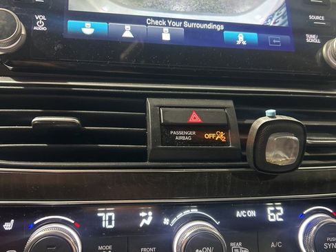 Used 2021 Honda Accord Touring image 7