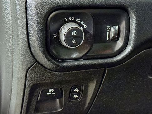 Used 2020 RAM 1500 Big Horn AWD/4WD image 12