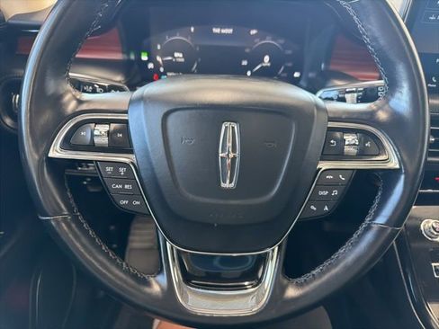Used 2023 Lincoln Nautilus Reserve AWD/4WD image 33