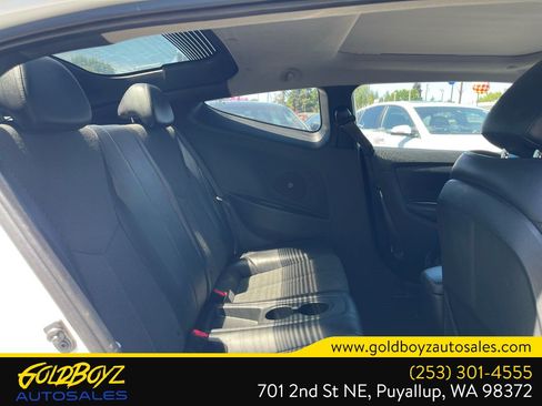 Used 2013 Hyundai Veloster w/ Style Pkg FWD image 33