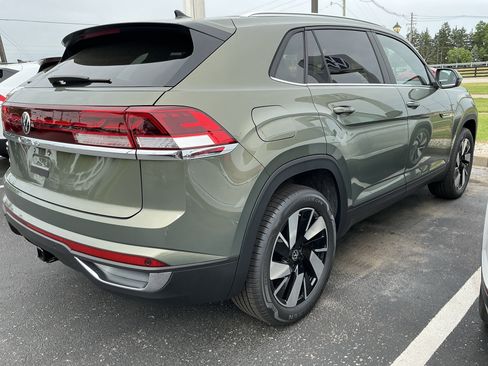 New 2026 Volkswagen Atlas Cross Sport SE FWD image 7