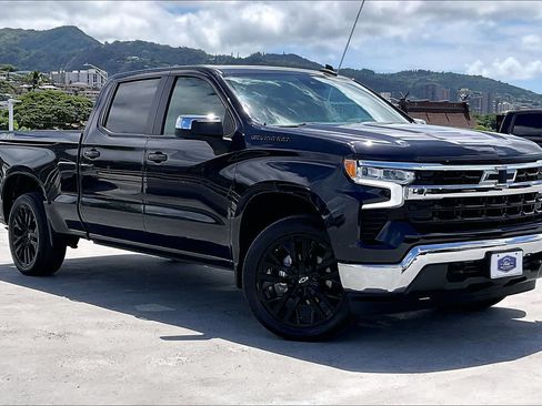 Used 2023 Chevrolet Silverado 1500 LT w/ LPO, Dark Essentials Package AWD/4WD image 21