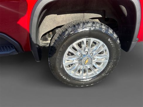 Used 2023 Chevrolet Silverado 2500 High Country w/ Technology Package image 8