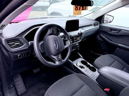 Used 2025 Ford Escape Active image 10