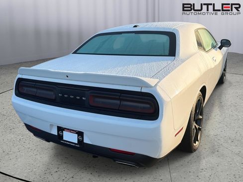 Used 2022 Dodge Challenger GT RWD image 8