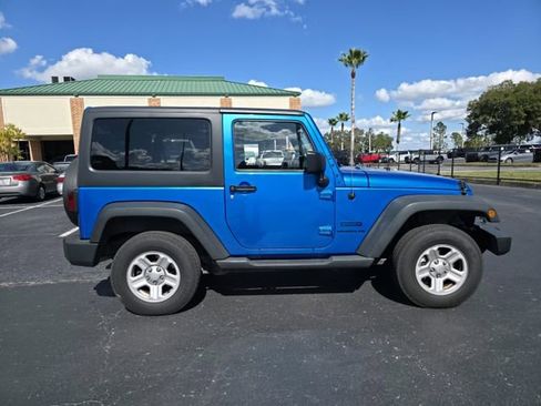 Used 2016 Jeep Wrangler Sport image 4