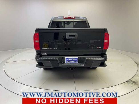 Used 2022 Chevrolet Colorado Z71 w/ Safety Package AWD/4WD image 4