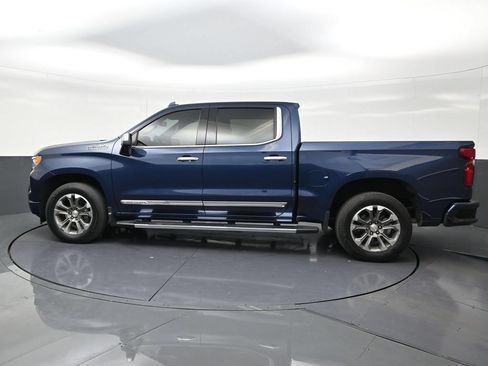 Used 2023 Chevrolet Silverado 1500 High Country w/ High Country Premium Package AWD/4WD image 2