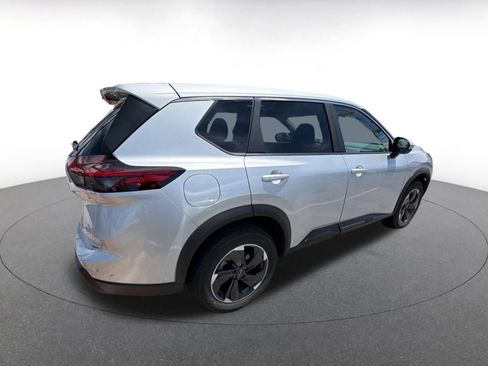 Used 2025 Nissan Rogue SV FWD image 6