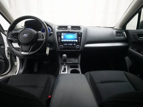 Used 2018 Subaru Outback 2.5i Premium image 5