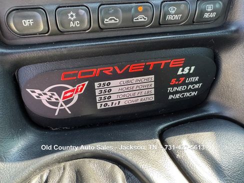 Used 2003 Chevrolet Corvette Convertible w/ Preferred Equipment Group1 image 21