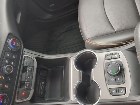 Used 2024 GMC Terrain AT4 w/ Infotainment Package II AWD/4WD image 20
