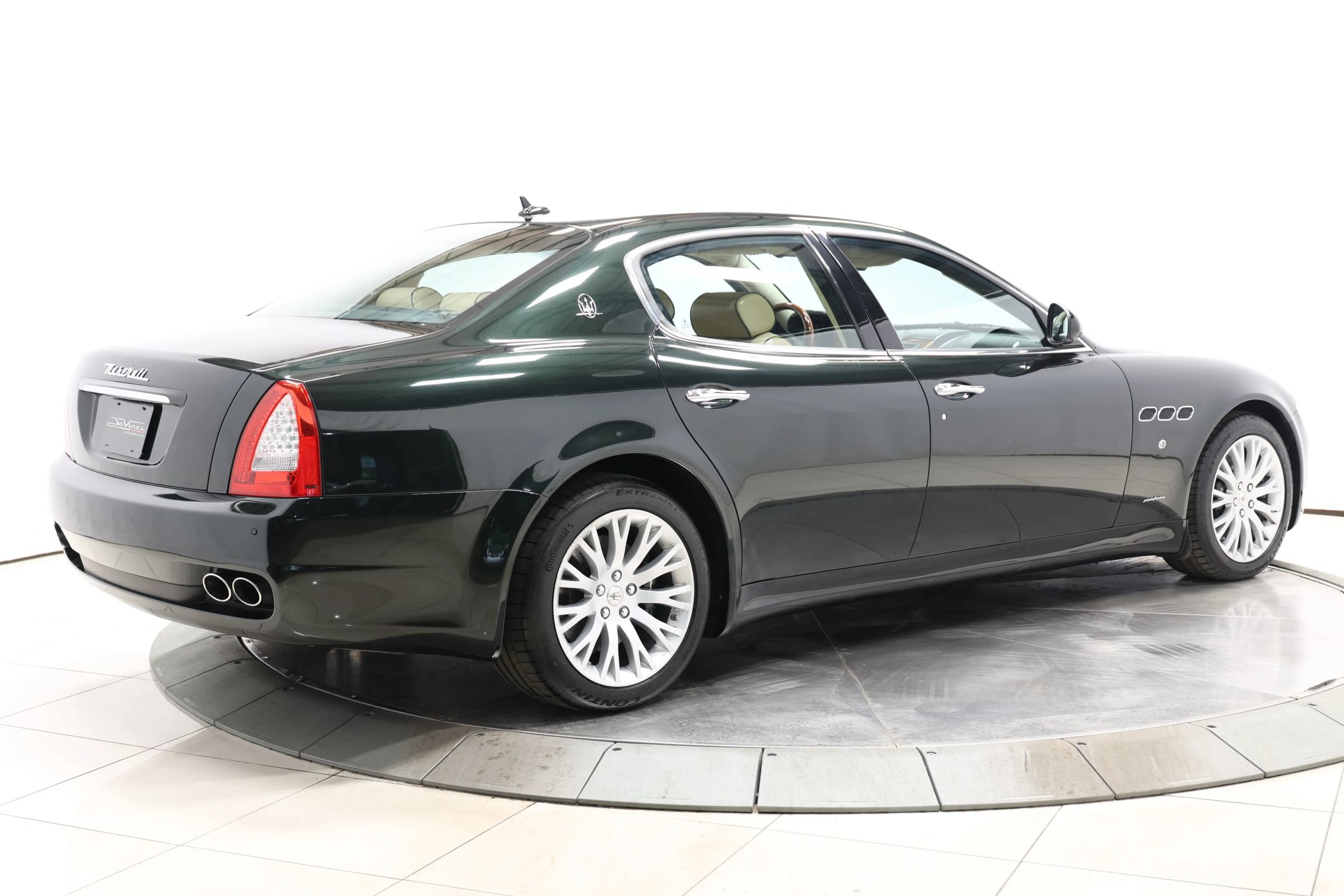 Used 2009 Maserati Quattroporte RWD image 4
