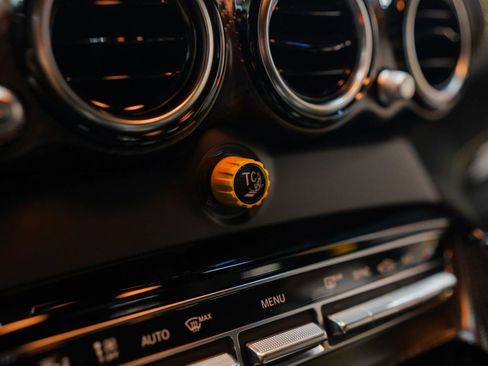 Used 2018 Mercedes-Benz AMG GT R image 40