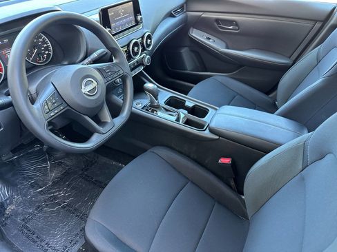 Used 2025 Nissan Sentra S image 7
