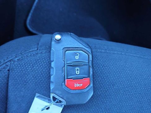 Used 2020 Jeep Gladiator Sport w/ Quick Order Package 24S image 36