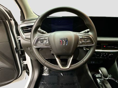 Used 2025 Buick Encore GX Preferred FWD image 13