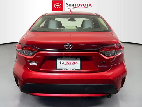 Used 2020 Toyota Corolla LE FWD image 5