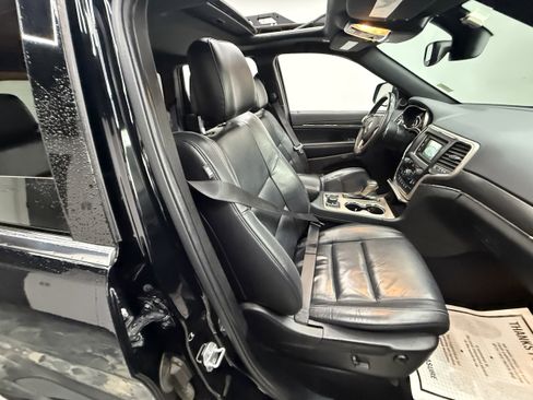 Used 2017 Jeep Grand Cherokee Limited w/ Trailer Tow Group IV image 18