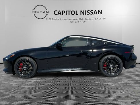 New 2025 Nissan Z Performance w/ Floor Mat Package image 9
