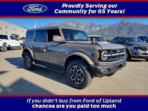 New 2025 Ford Bronco Outer Banks image 1