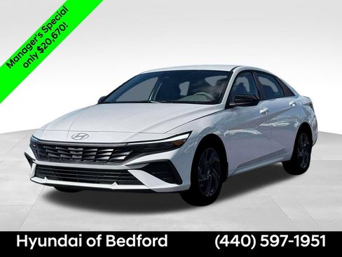 Certified 2026 Hyundai Elantra Sport FWD image 1