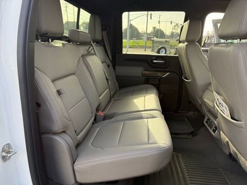 Used 2022 Chevrolet Silverado 2500 LT w/ Convenience Package image 28