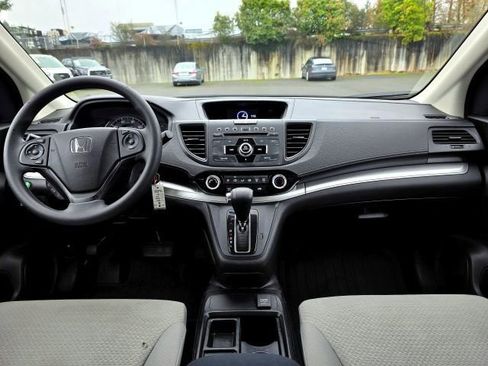 Used 2016 Honda CR-V SE image 10