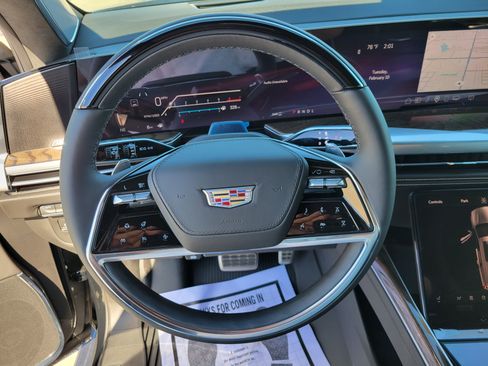 New 2026 Cadillac Escalade Platinum Sport w/ LPO, ONYX Package image 36