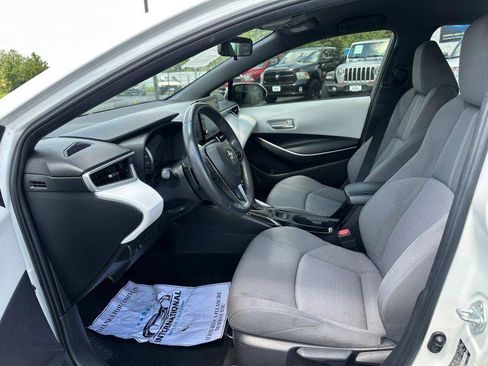 Used 2022 Toyota Corolla SE FWD image 8