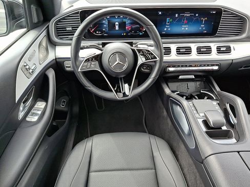 Used 2025 Mercedes-Benz GLE 350 4MATIC image 13